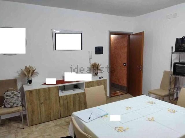 Case e ville in vendita di 63 m² in Via Monte Grappa