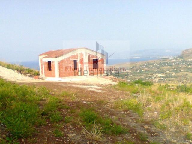 Case e ville in vendita di 6000 m² in Contrada Sarmuci