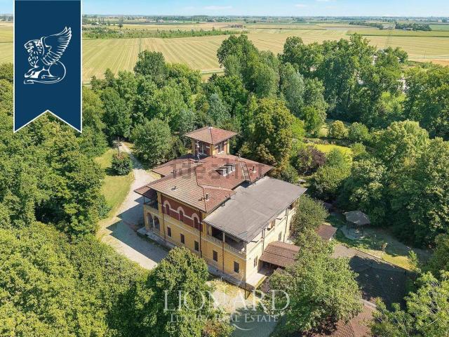 Case e ville in vendita di 1200 m²
