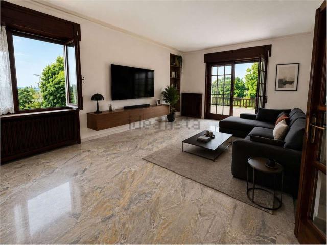 Case e ville in vendita di 600 m²