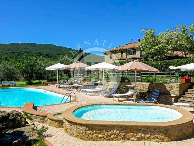 Case e ville in vendita di 600 m²