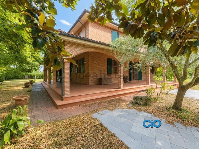 Case e ville in vendita di 600 m²