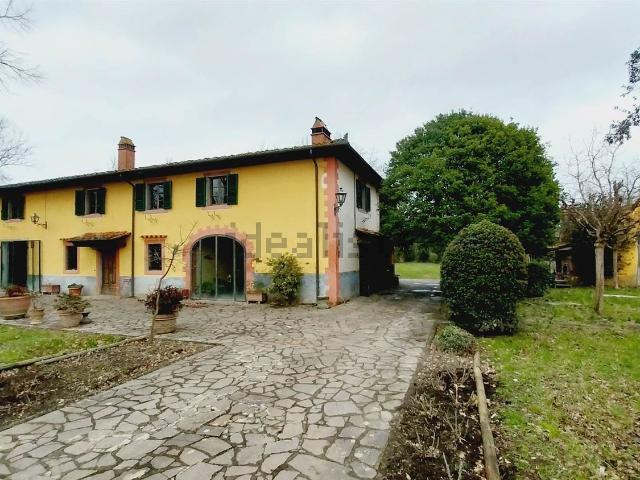 Case e ville in vendita di 600 m² in Via Argine della Bardena