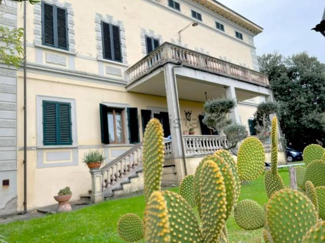 Case e ville in vendita di 600 m² in Via Giuseppe Gori