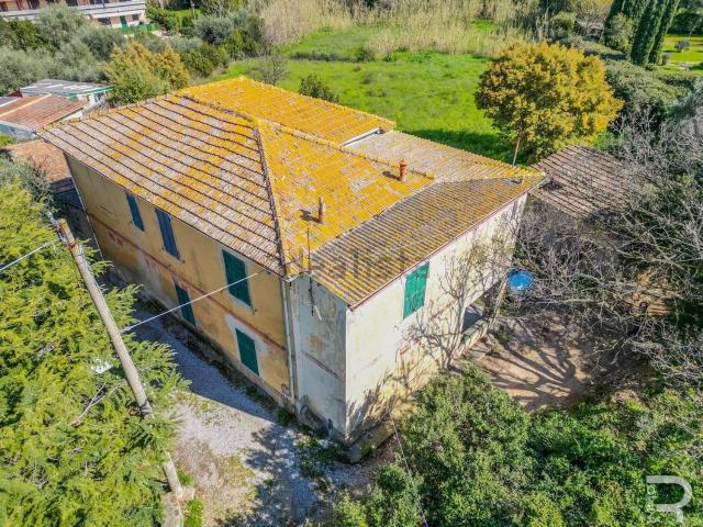 Case e ville in vendita di 600 m² in Via Forte Stella