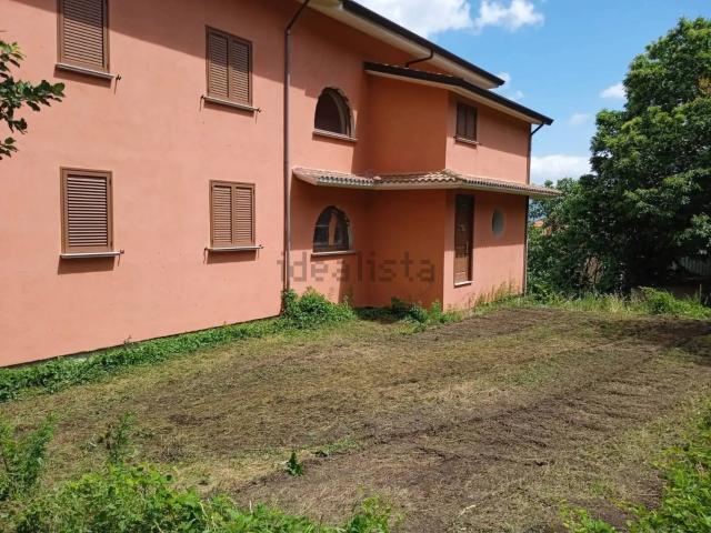 Case e ville in vendita di 600 m² in Via Pastena