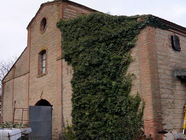 Case e ville in vendita di 600 m² in Via Pilerno