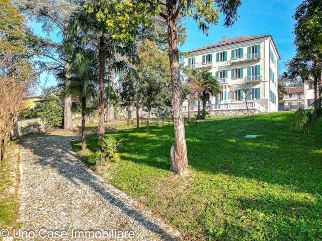 Case e ville in vendita di 600 m² in Via Umberto I°, 157