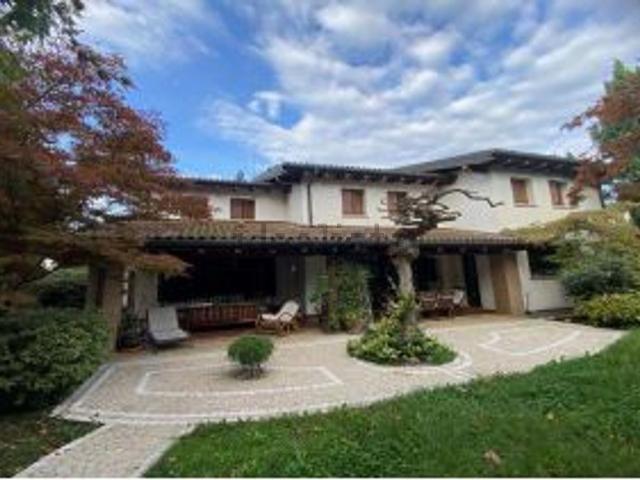 Case e ville in vendita di 600 m² in Via Villa, 28