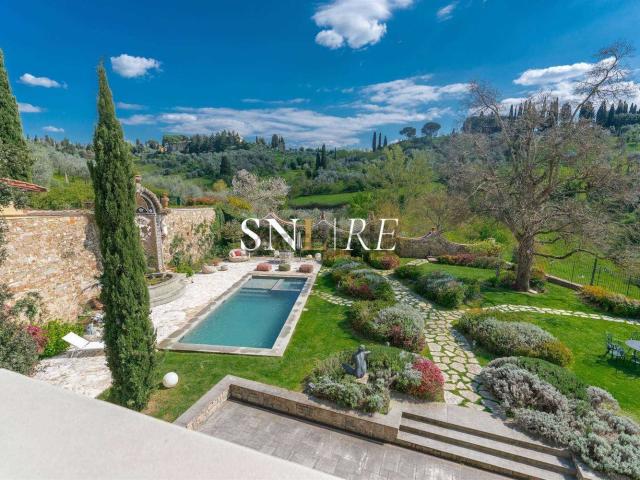 Case e ville in vendita di 600 m² in Viale del Poggio Imperiale