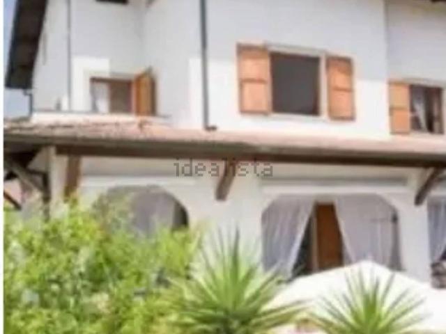Case e ville in vendita di 600 m² in Viale Marina