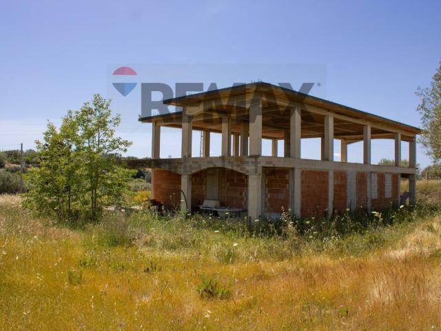 Case e ville in vendita di 600 m² in Contrada Contessa