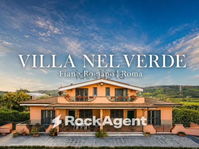 Case e ville in vendita di 602 m² in Via del Laghetto, 26