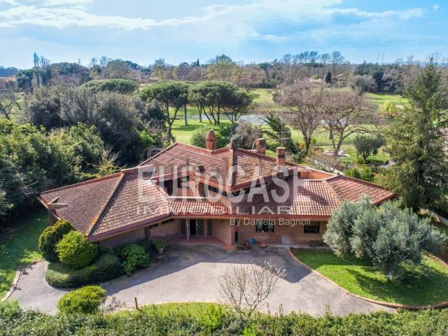 Case e ville in vendita di 610 m² in Largo Olgiata, 15