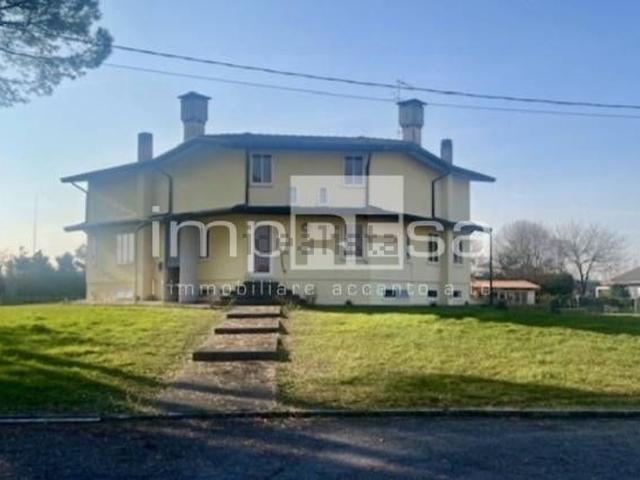 Case e ville in vendita di 610 m² in Strada Terraglio