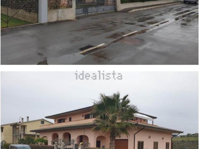 Case e ville in vendita di 614 m² in Strada Provinciale Capalbio