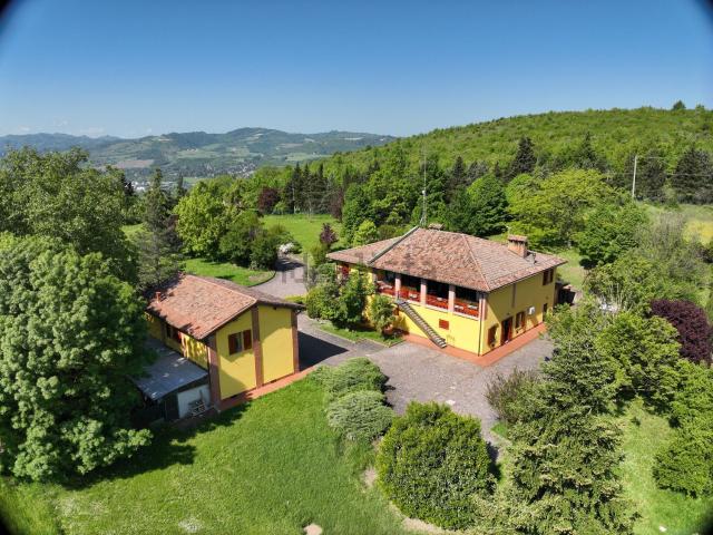 Case e ville in vendita di 615 m² in Via di Casaglia