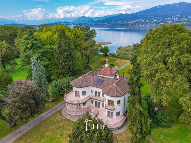 Case e ville in vendita di 620 m² in Via Piave, 55