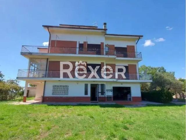 Case e ville in vendita di 620 m² in Via Provinciale Civitellese per San Oreste
