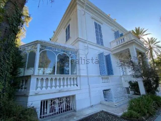 Case e ville in vendita di 645 m² in Corso Garibaldi