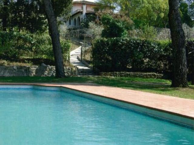 Case e ville in vendita di 647 m² in Via di Capornia