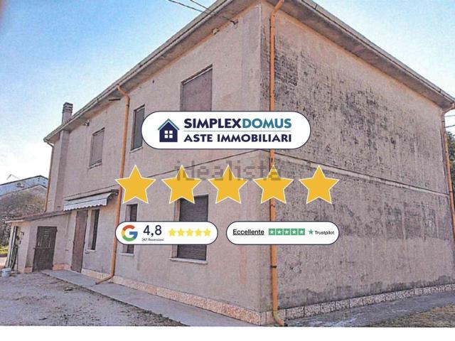 Case e ville in vendita di 64 m² in Via Collegio