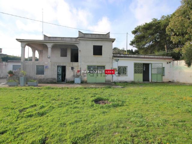 Case e ville in vendita di 650 m²