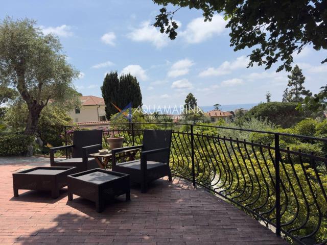 Case e ville in vendita di 650 m²