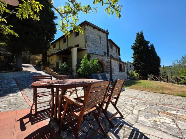 Case e ville in vendita di 650 m² in Via di San Romolo