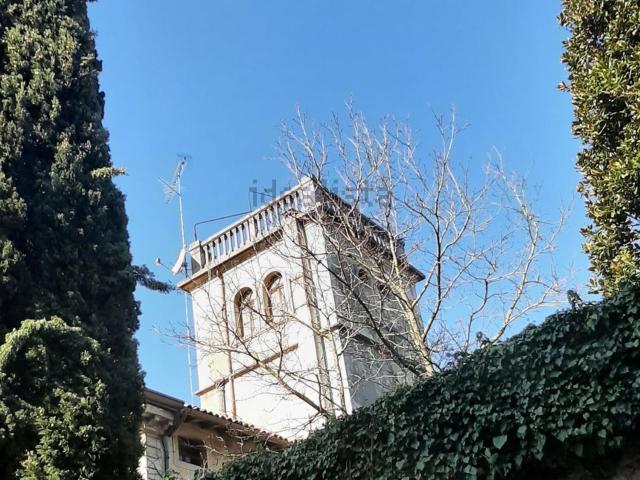 Case e ville in vendita di 650 m² in Via Fabio Asquini, 41