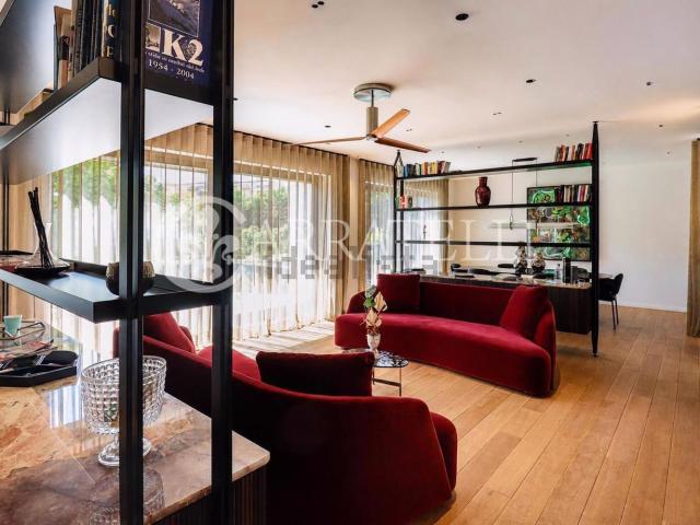 Case e ville in vendita di 650 m² in Via Fidia, 10