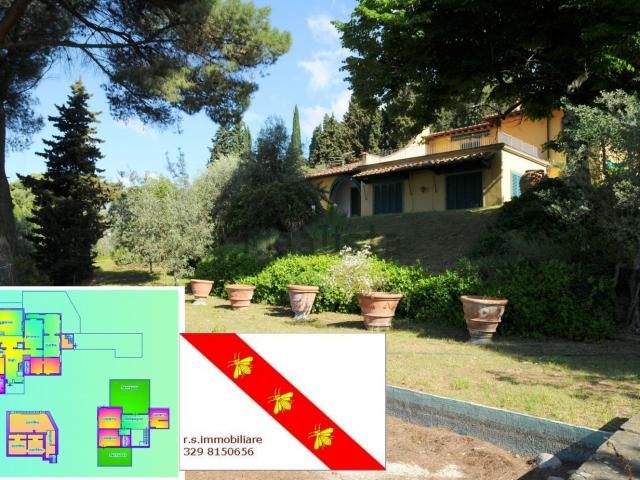 Case e ville in vendita di 650 m² in Via San Domenico, 1