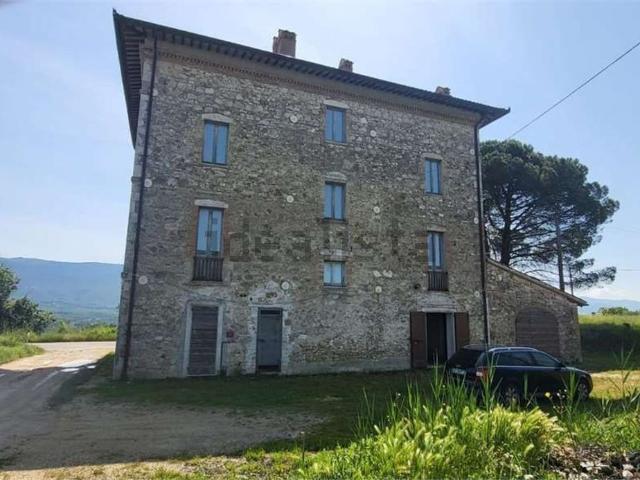Case e ville in vendita di 650 m² in Località Cimacolle