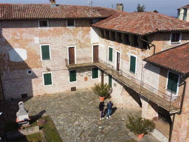 Case e ville in vendita di 650 m² in Strada Provinciale 4