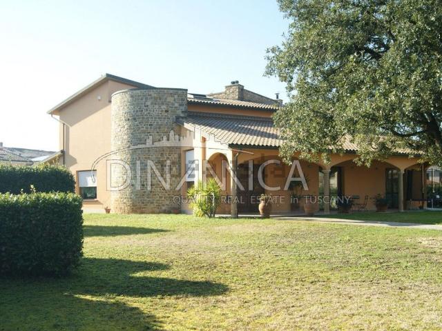 Case e ville in vendita di 657 m²