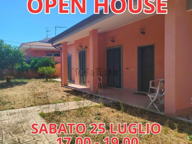 Case e ville in vendita di 65 m² in Via Tronto, 35
