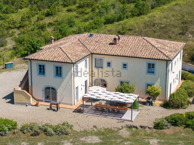 Case e ville in vendita di 660 m²