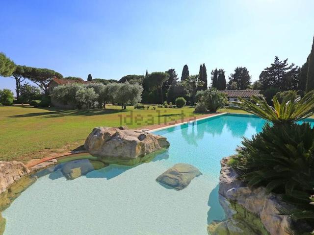Case e ville in vendita di 660 m² in Località Badiola