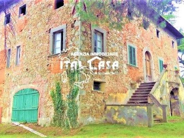 Case e ville in vendita di 660 m² in Piazza Mercato del Bestiame