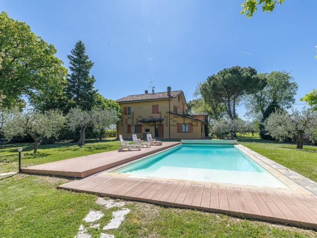 Case e ville in vendita di 664 m² in Strada di San Germano, 78