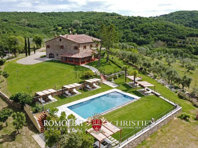Case e ville in vendita di 670 m²