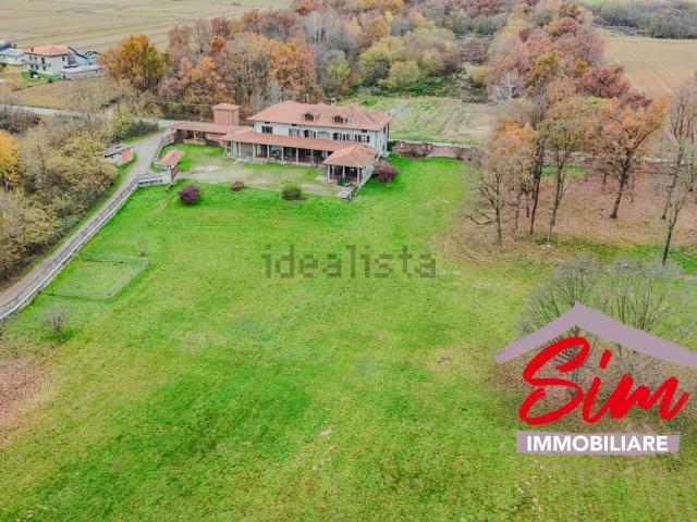 Case e ville in vendita di 700 m²