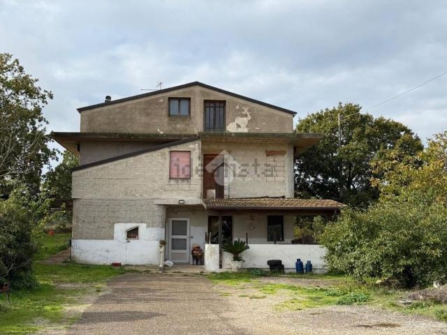 Case e ville in vendita di 700 m²