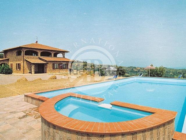 Case e ville in vendita di 700 m²