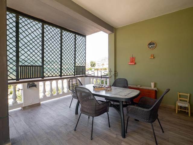 Case e ville in vendita di 700 m² in Via delle Arene