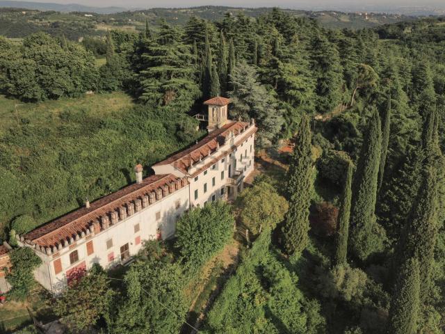 Case e ville in vendita di 700 m² in Via Volte Maso, 21