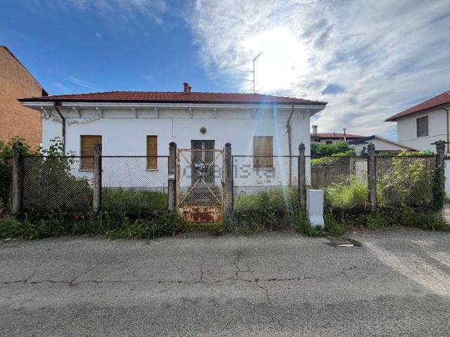Case e ville in vendita di 700 m² in Via Vallere, 65