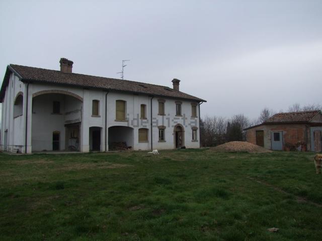 Case e ville in vendita di 700 m² in Via Valluzze, 3