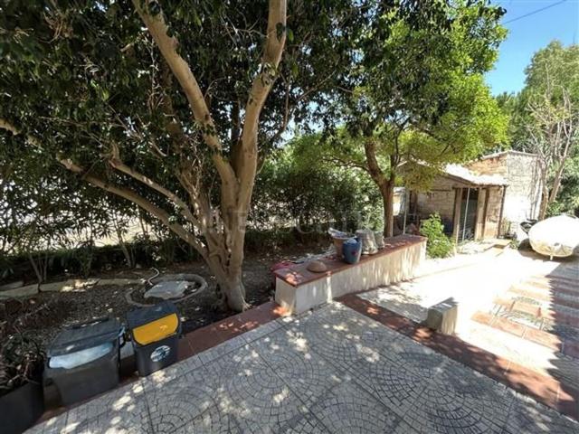 Case e ville in vendita di 700 m² in Viale Paolo Orsi