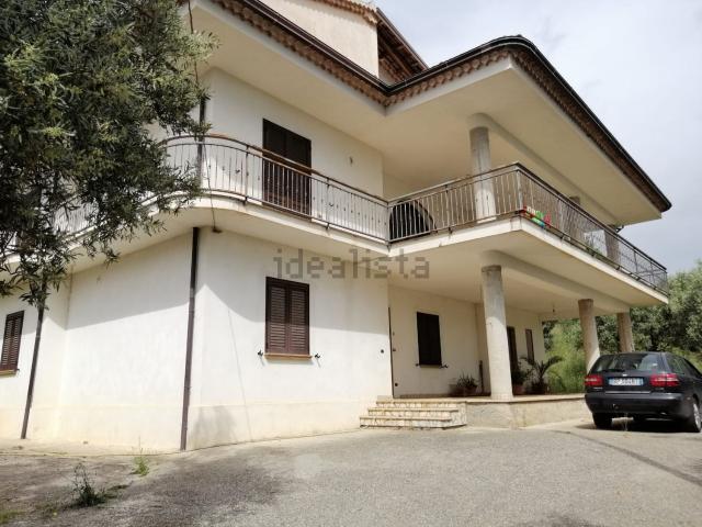 Case e ville in vendita di 700 m² in Contrada sovarette
